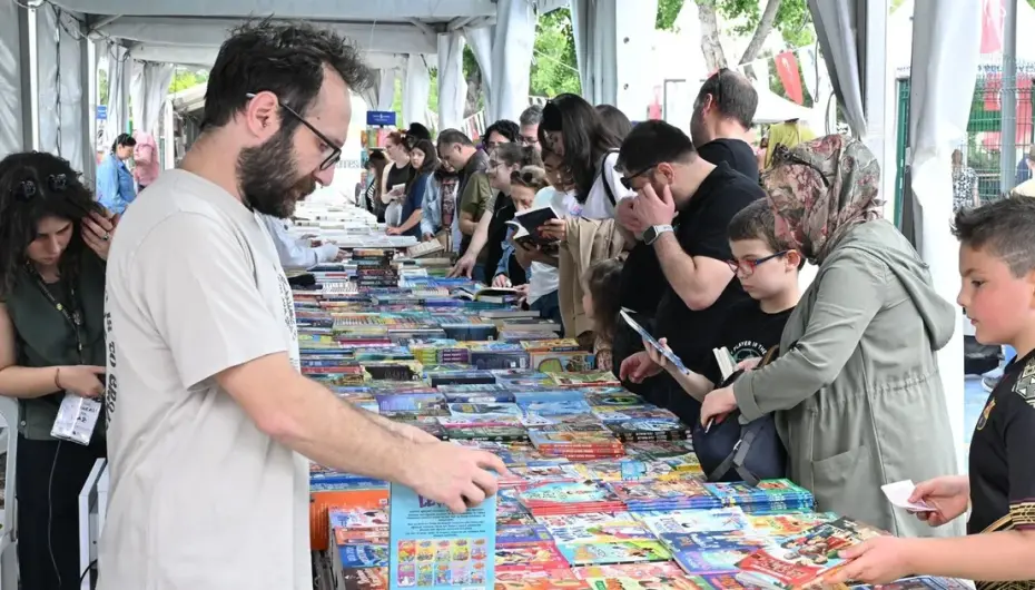 Manisa Kitap Fuarı’nda edebiyat şöleni