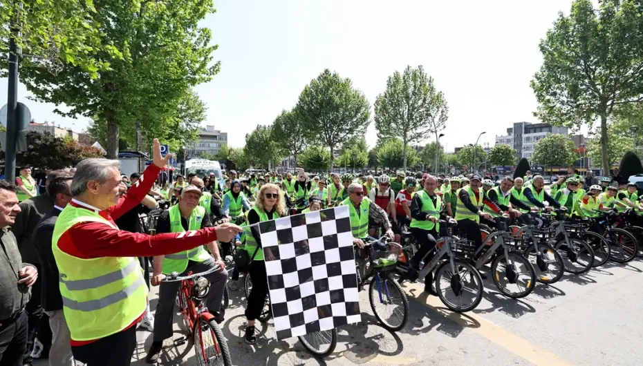 Sakarya'da pedallar farkındalık için çevrildi