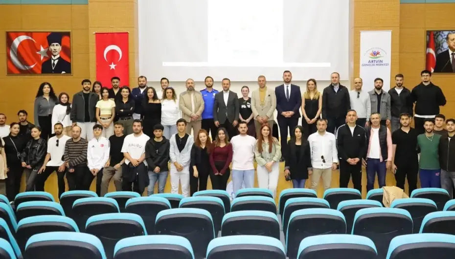 Artvin’de 'Sporda Etik Yaklaşım ve Çocuğun Korunması' eğitim programına yoğun ilgi