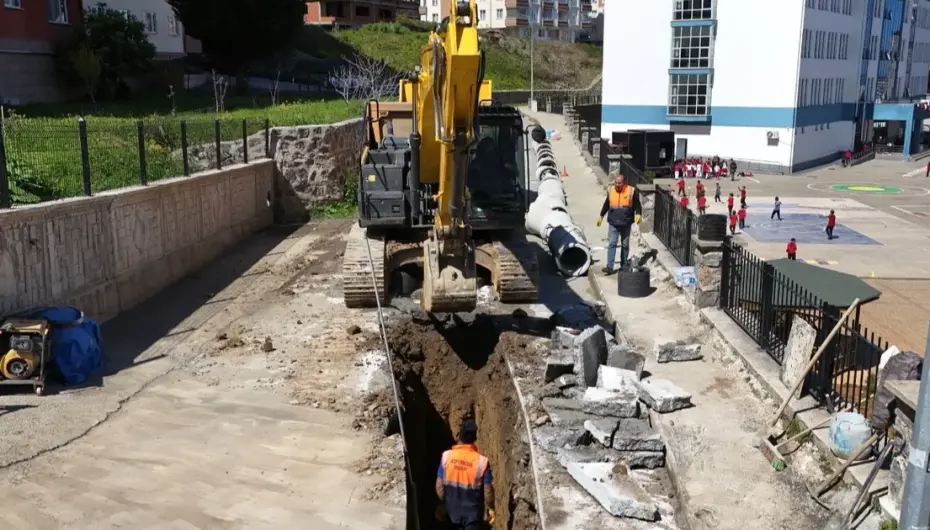 Trabzon Ortahisar’da altyapı seferberliği sürüyor