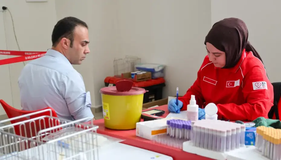 Konya Selçuklu'nun Kızılay'a desteği sürüyor