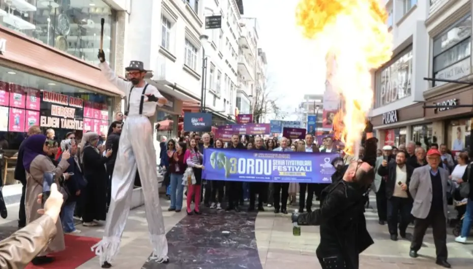 Ordu’da Tiyatro Festivali başladı
