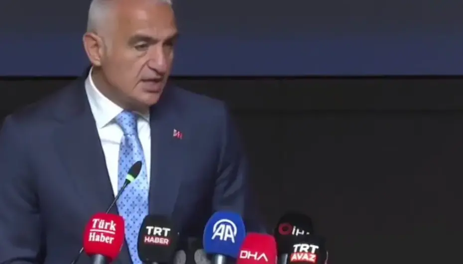 Bakan Ersoy: Türkçe milletin hafızası ve en güçlü sesidir