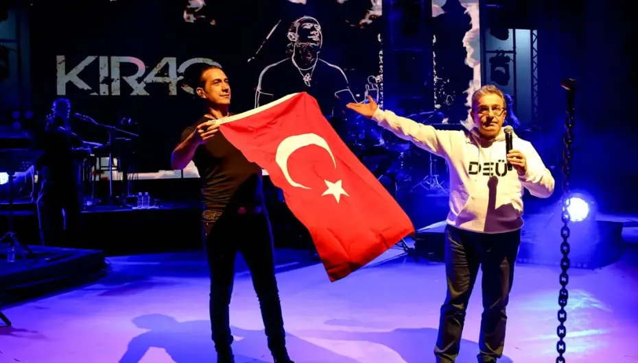 DEÜFest'e 15 bin katılımlı coşku