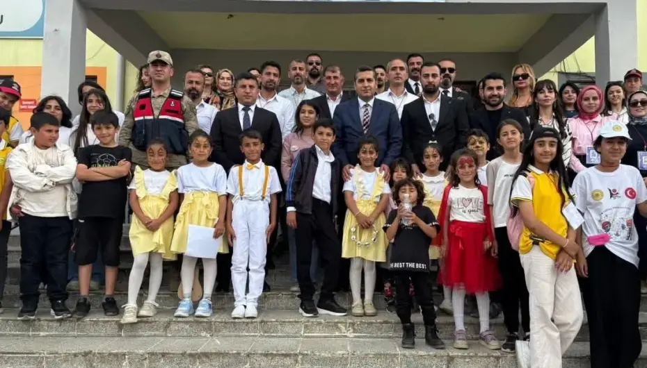Batman Kozluk'ta TÜBİTAK 4006 Bilim Fuarı'na yoğun ilgi