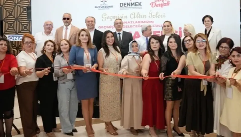 Denizli’de ‘Geçmişin Altın İzleri’ sergisi açıldı