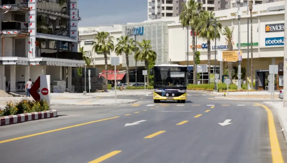 Mersin Tarsus’ta kavşaklar yenileniyor