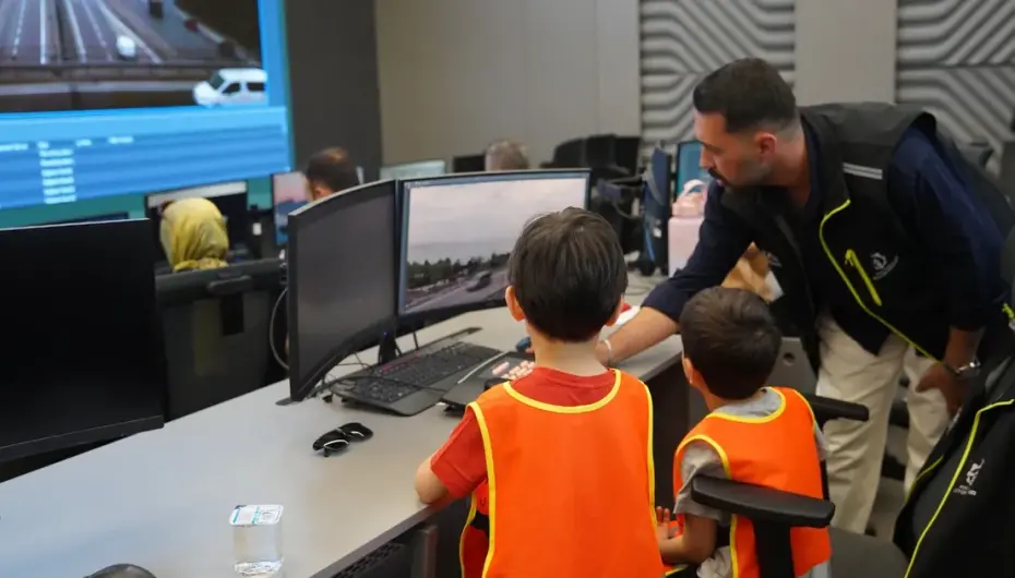 Kocaelili minikler trafik güvenliğini yerinde öğrendi