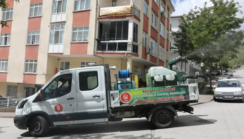 Ankara Keçiören'de çevre ilaçlanıyor
