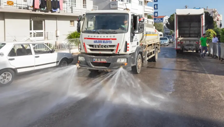 İzmir'de tertemiz Narlıdere seferberliği