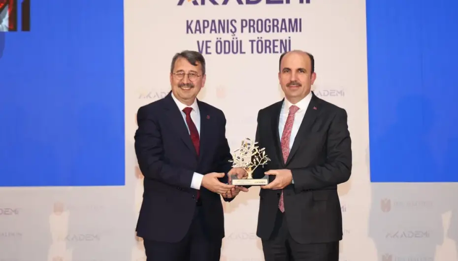 Konya’nın gençlik projelerine İbn Haldun Akademi ödülü