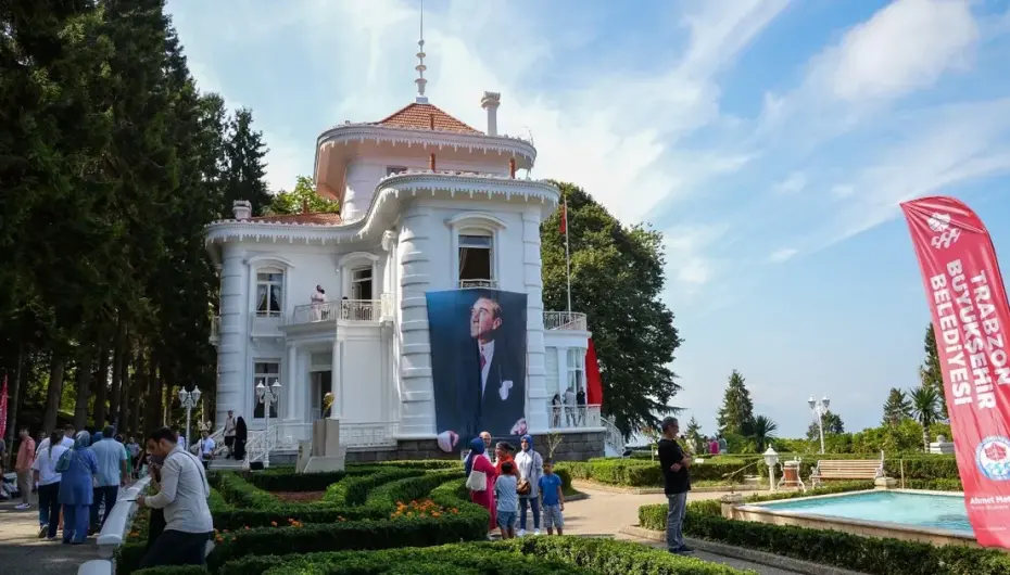 Trabzon’da gençlere tarihi ziyaret fırsatı