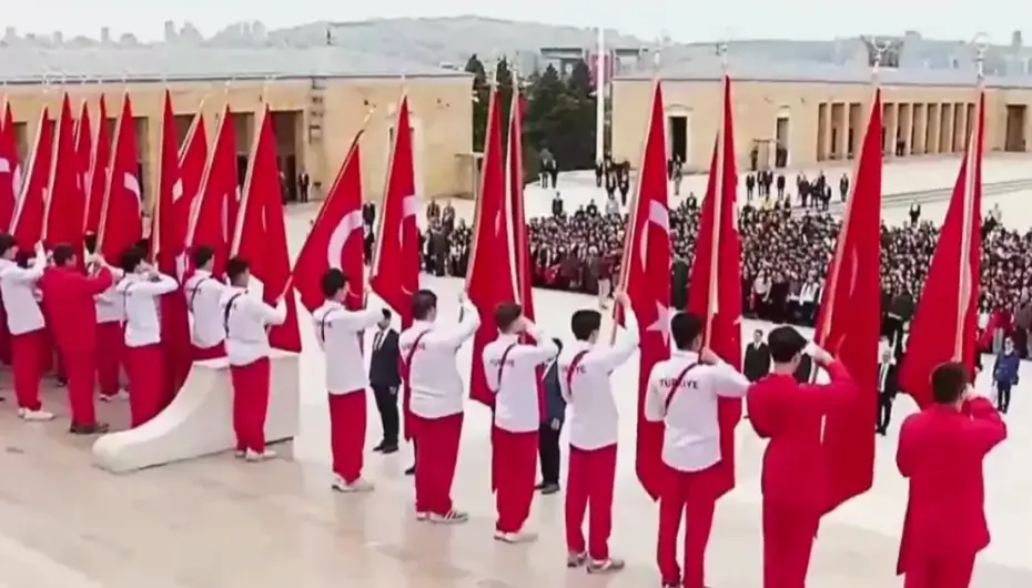Anıtkabir’de 19 Mayıs töreni... Gençler Anıtkabir'de