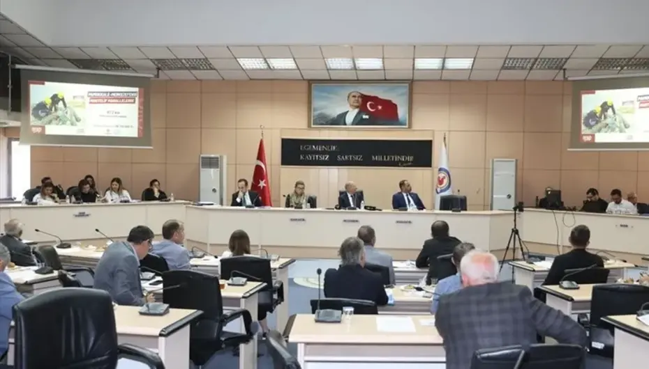 Denizli'de çiftçiye tohum, dar gelirliye bayram desteği