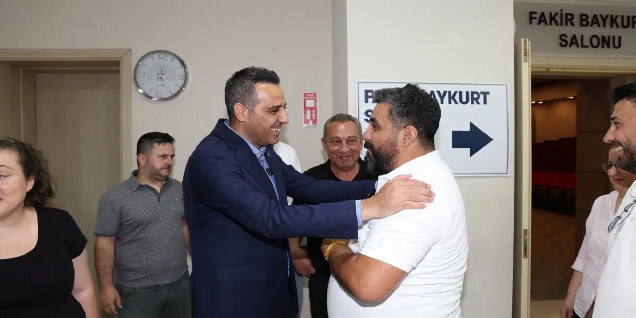 İzmir Çiğli'de bayramlaşma heyecanı