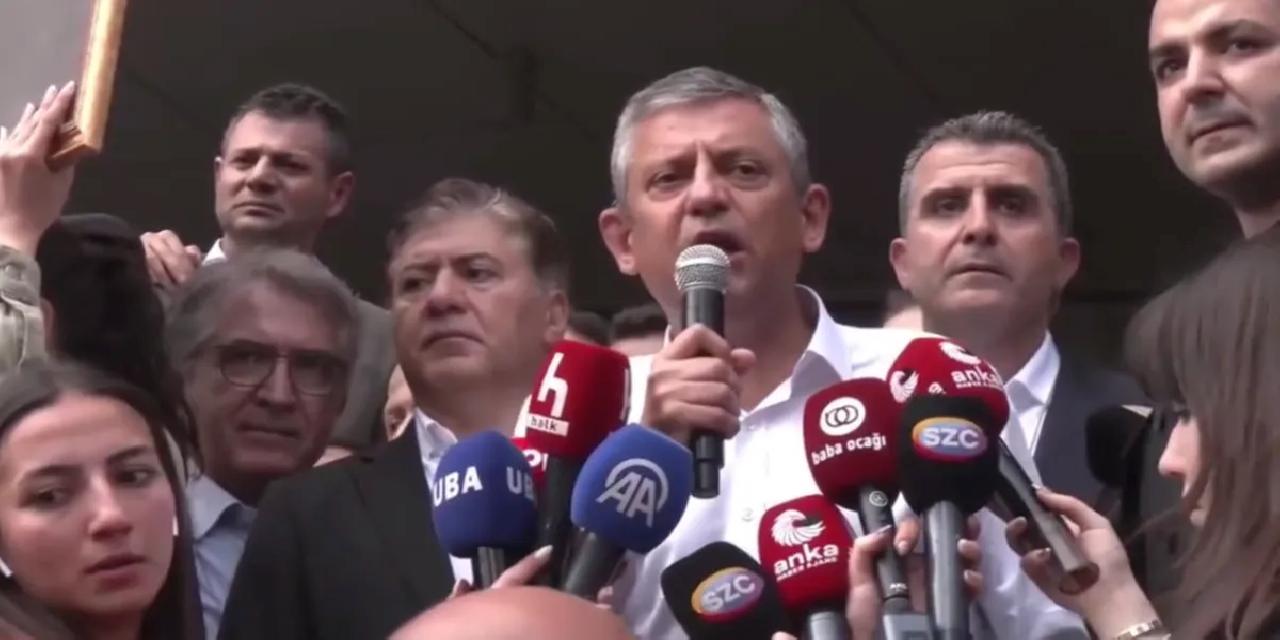 Özgür Özel: CHP sokakta, meydanda, yoldadır... Geri gelmek üzere çıkıyorum!