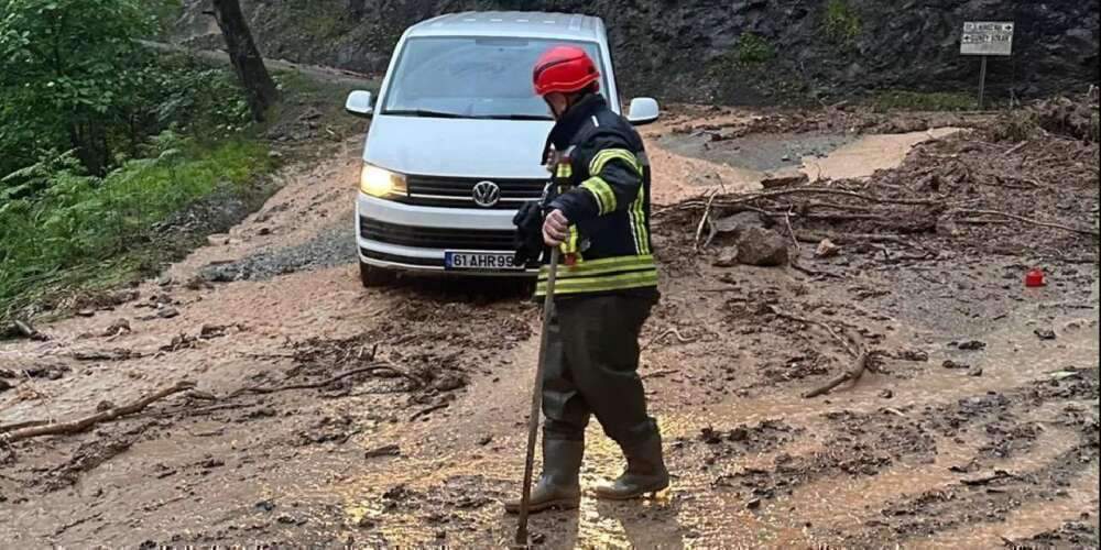 Trabzon Araklı’da sel mağdurlarına itfaiye yardımı