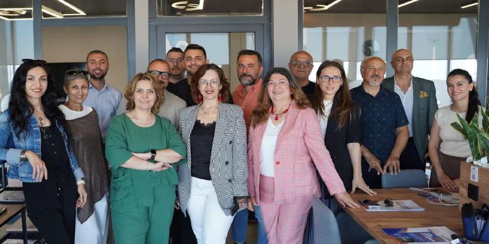 Mersin’de Kampüs ve Garaj gençlerle iş dünyasını buluşturuyor