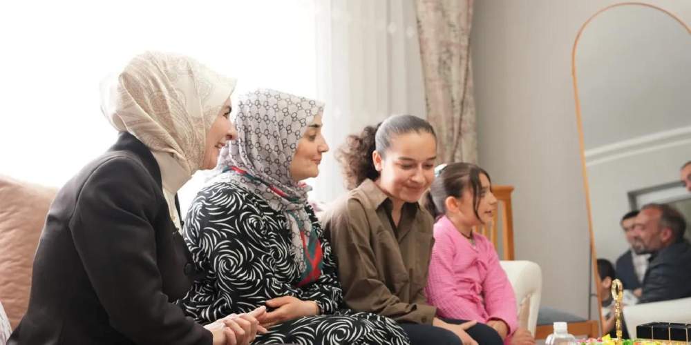 Bakan Göktaş'tan bayram ziyaretleri