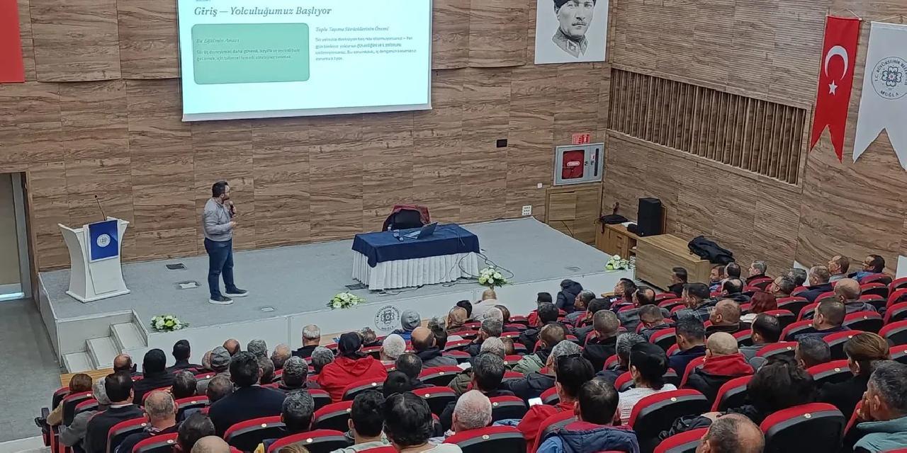 Muğla’da 2 bin 750 şoföre mesleki gelişim eğitimi