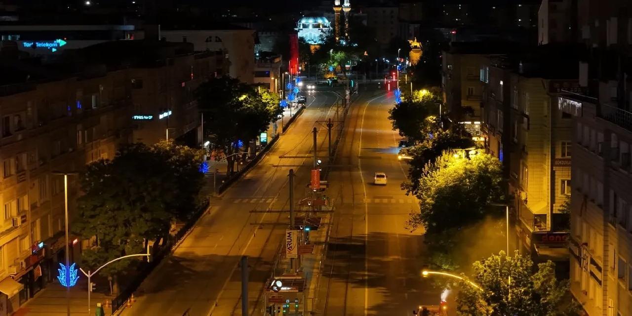 Kayseri Büyükşehir'de gece mesaisi