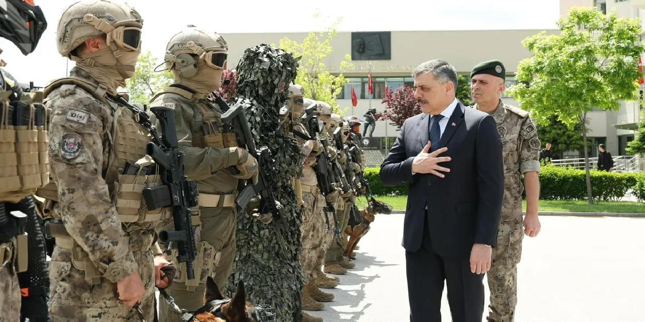 Bakan Çiftçi'den 15 Temmuz’un kahramanlarına ziyaret