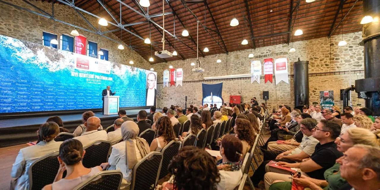 Kıyı kentlerinin geleceği İzmir'de masaya yatırıldı