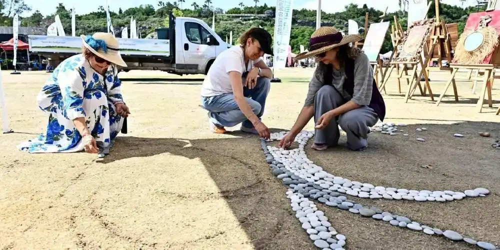 Sanat ve çevre Antalya Muratpaşa'da buluştu