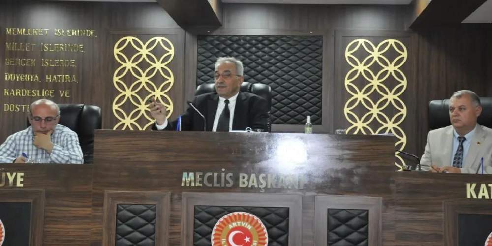 Artvin İl Özel İdaresi köy muhtarlarını dinledi