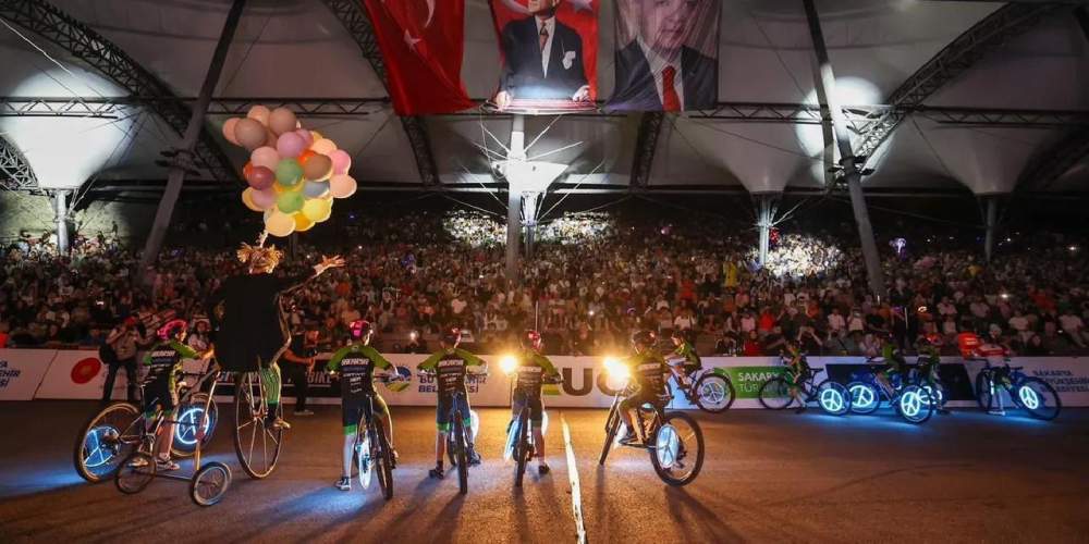 Tüm Dünya Sakarya’yı izledi