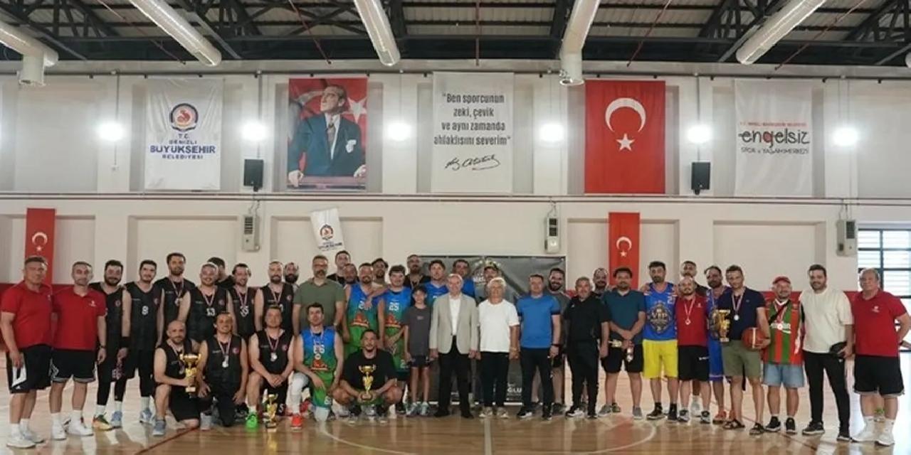 Denizli Büyükşehir Master Cup +35’te kupalar sahiplerini buldu