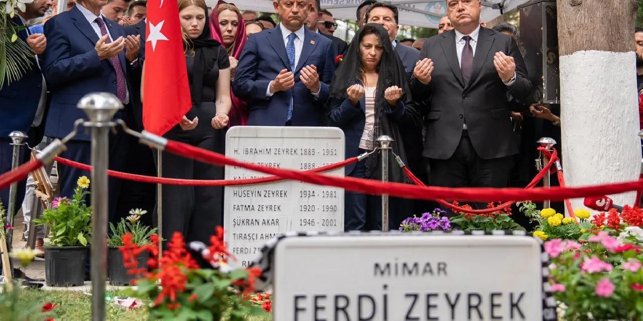 Manisa'da merhum Başkan dualarla anıldı