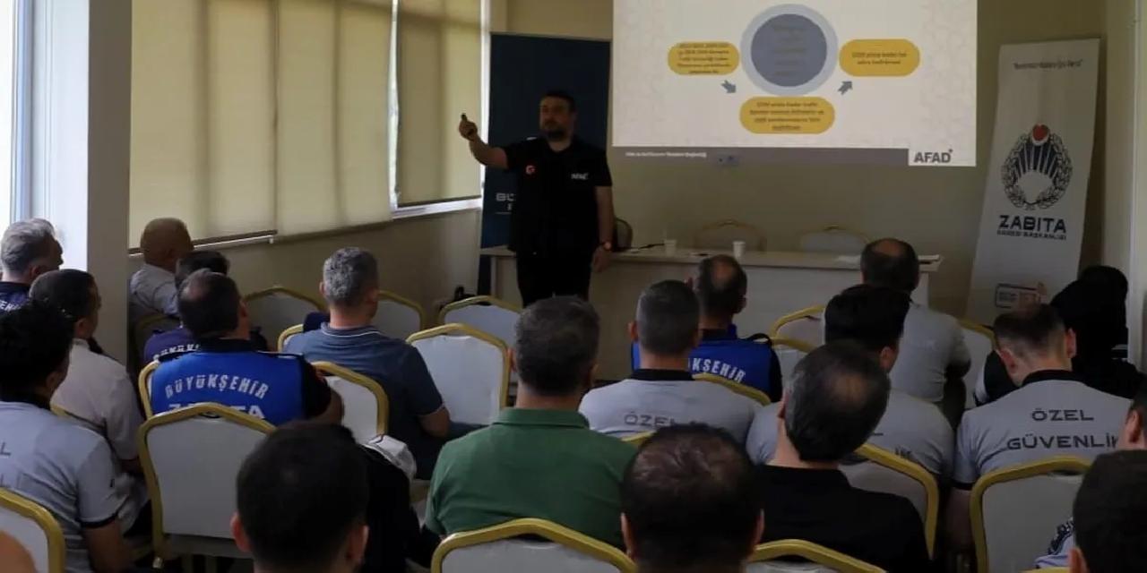 Kocaeli Büyükşehir Zabıtası’na olay yeri yönetimi eğitimi