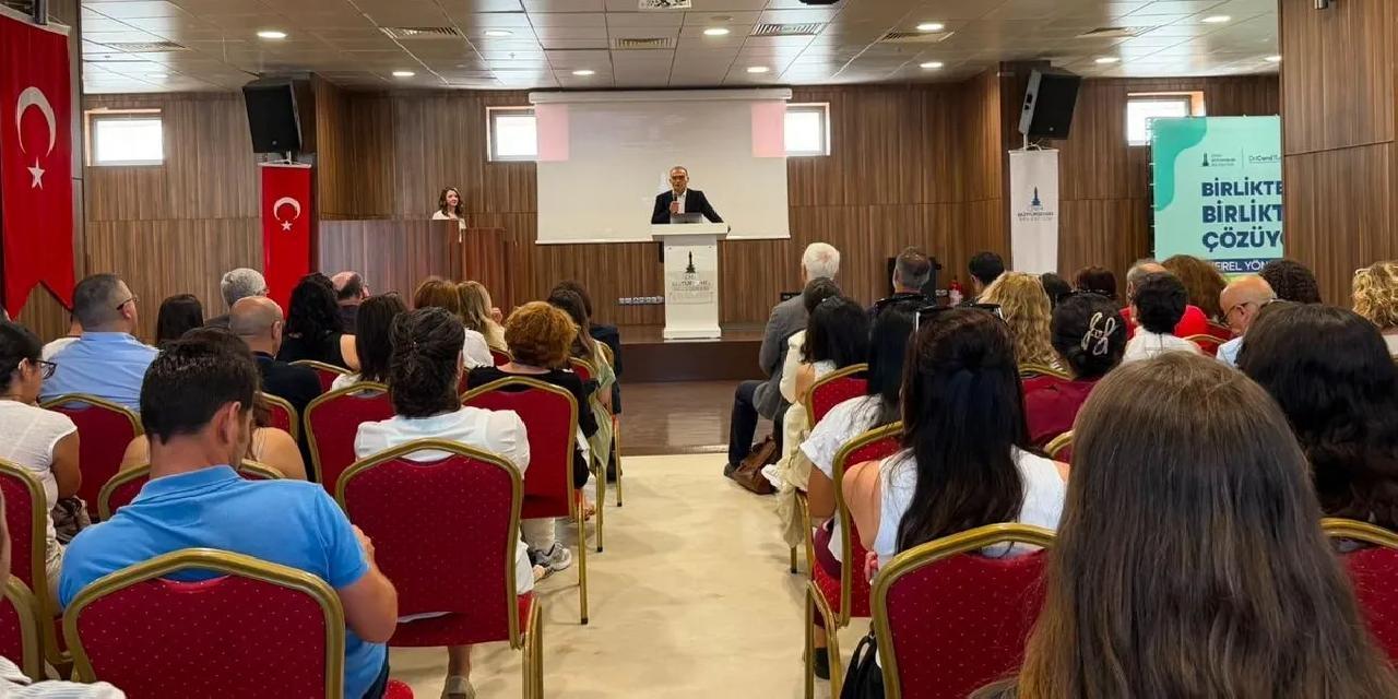 İzmir’in evde bakım modeli masaya yatırıldı