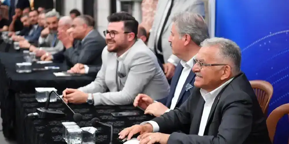 Mustafa Palancıoğlu halkın sorularını yanıtladı
