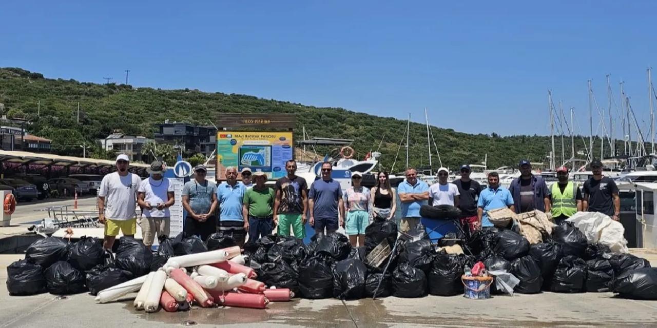 Sığacık koylarında yıllardır sessiz sedasız temizlik yapıyorlar