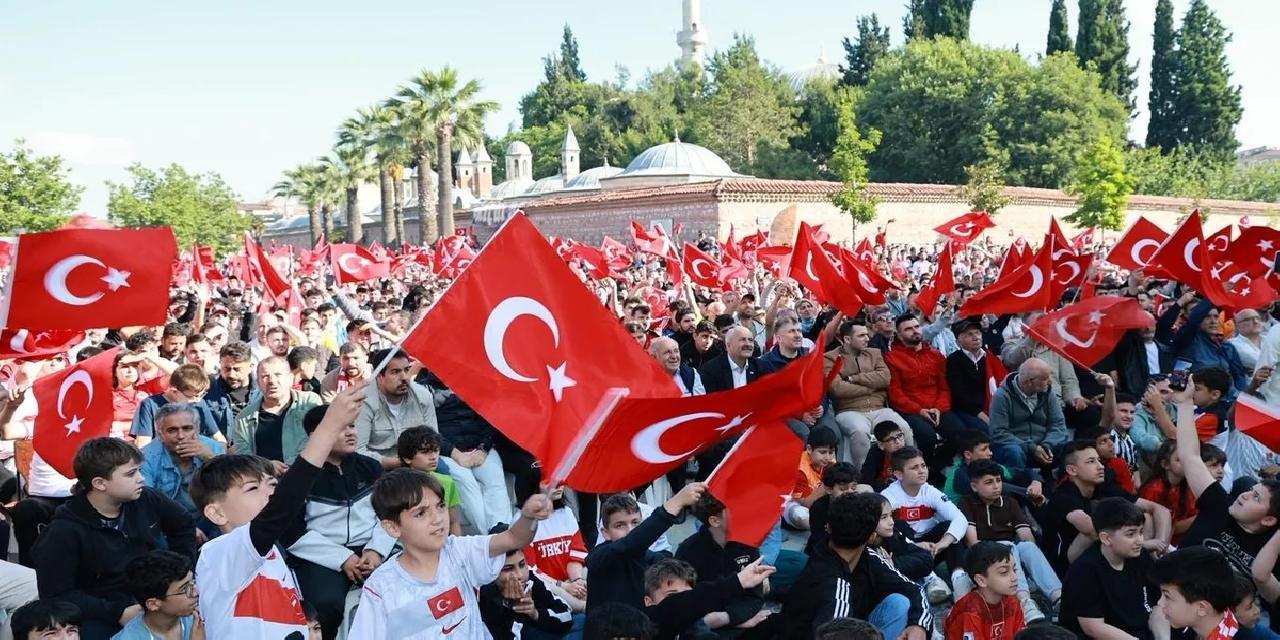 Gebze 'Bizim Çocuklar'ı tek yürek izledi