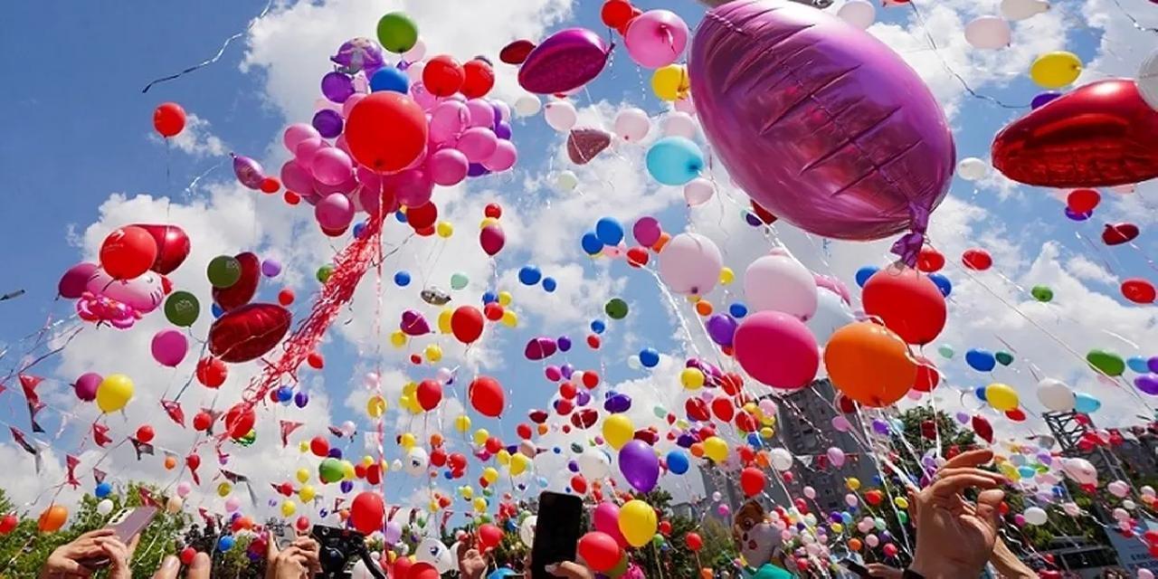 Beylikdüzü'nde umut balonları Almira için gökyüzünde