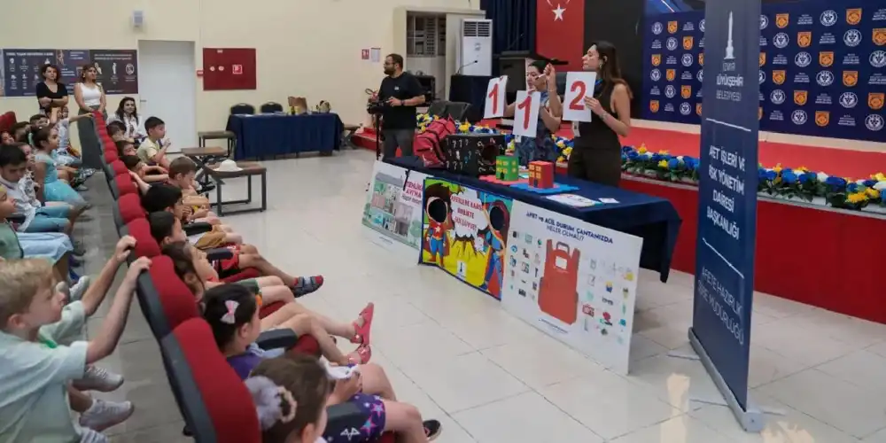 İzmir'de afet bilinci küçük yaşta kazandırılıyor