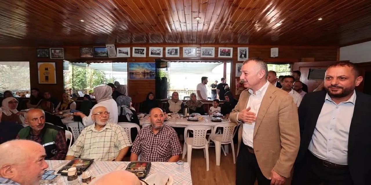 Kocaeli Yörüklerden Başkan Büyükakın’a şiirli karşılama