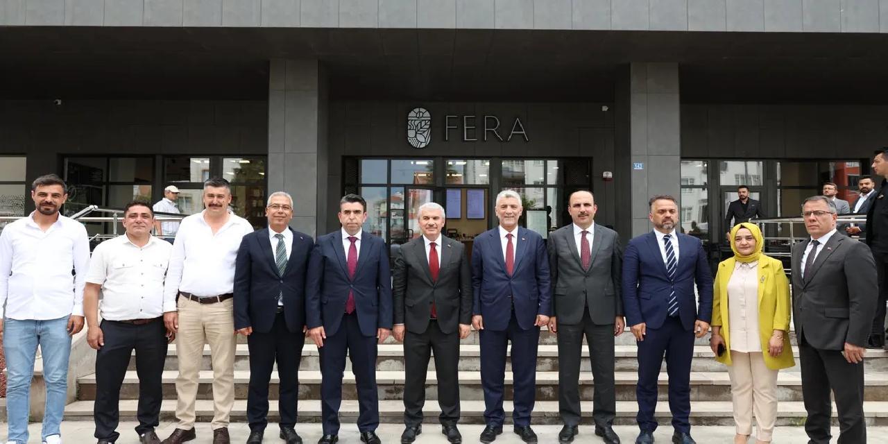 Bakan Bolat Ereğli’de Gençlik Kampüsü’nü ziyaret etti