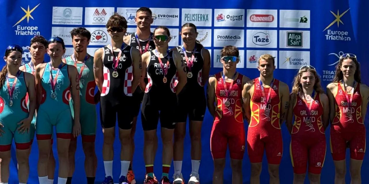 İzmirli sporcular gümüş madalya ile döndü
