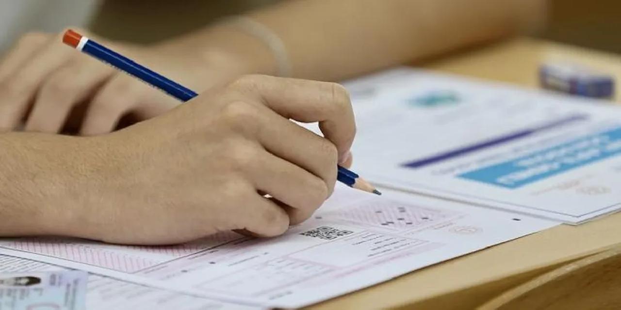 YKS’de ikinci oturum... AYT başladı, gözler öğleden sonra yapılacak YDT’de