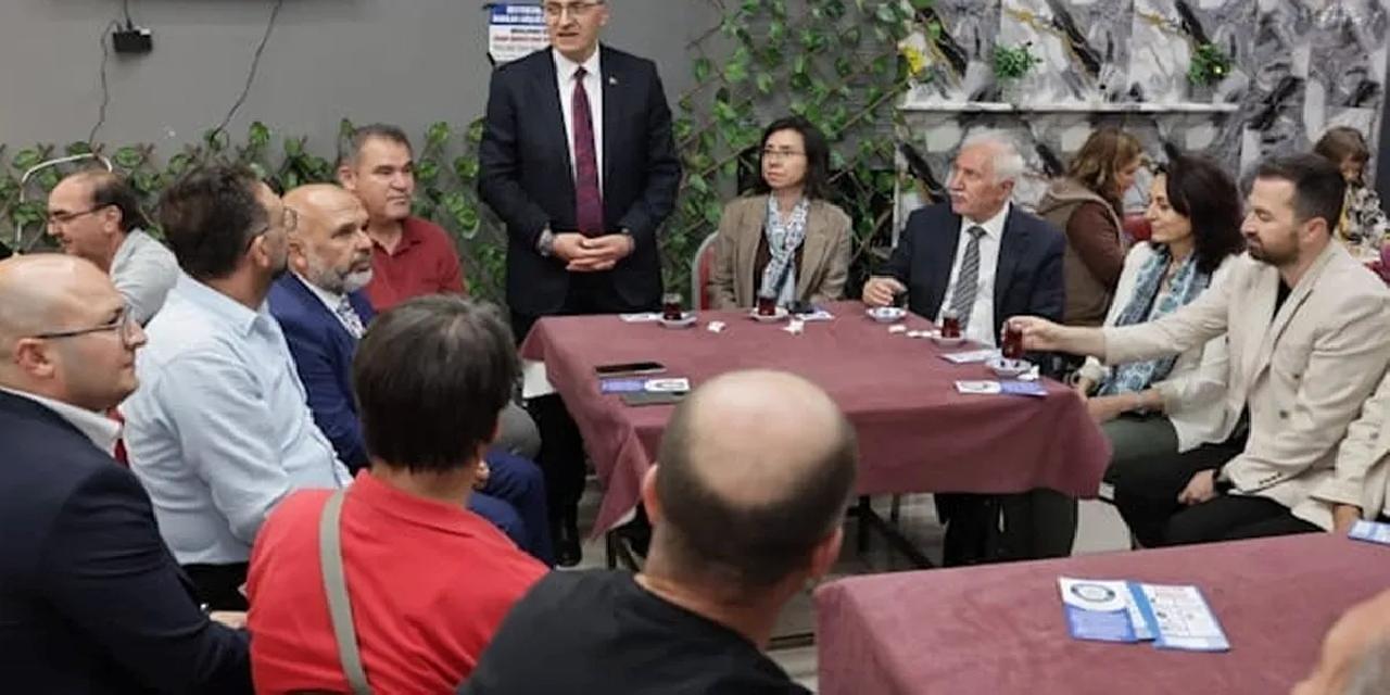 Başkan Kahveci’den Uşak’taki Kütahyalılar Derneği’ne nezaket