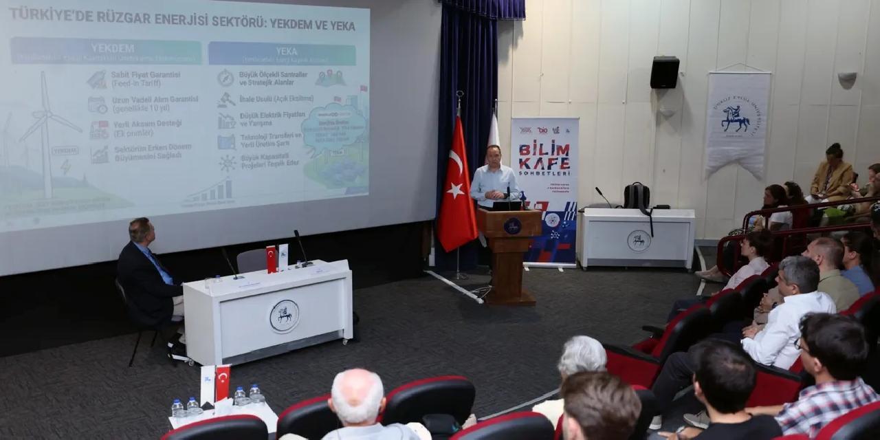 DEÜ’de Bilim Kafe Sohbetlerinde alternatif enerji konuşuldu