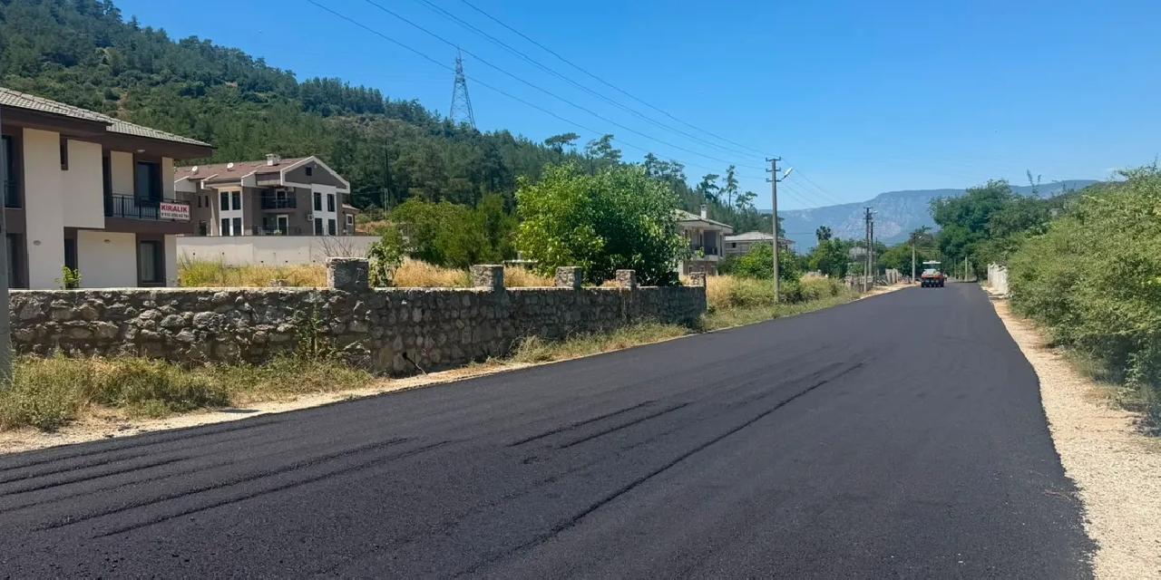 Muğla Marmaris’te yol çalışmaları sürüyor