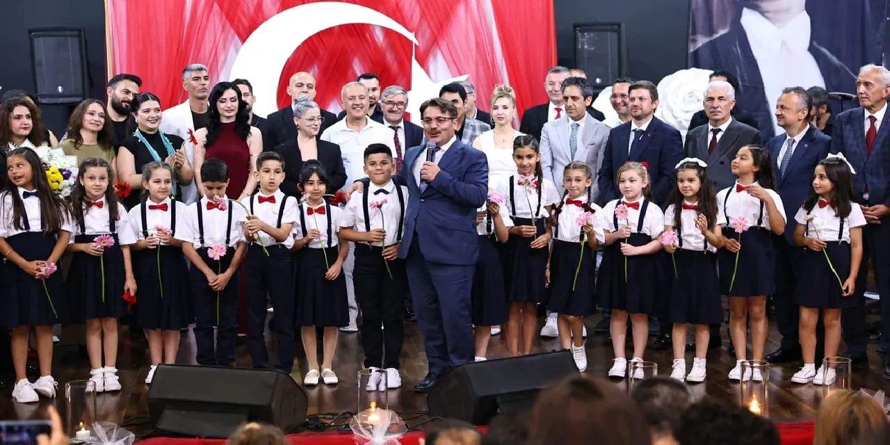 Sakarya Maarif Orkestrası ve Öğrenci Korosu Konseri büyük ilgi gördü