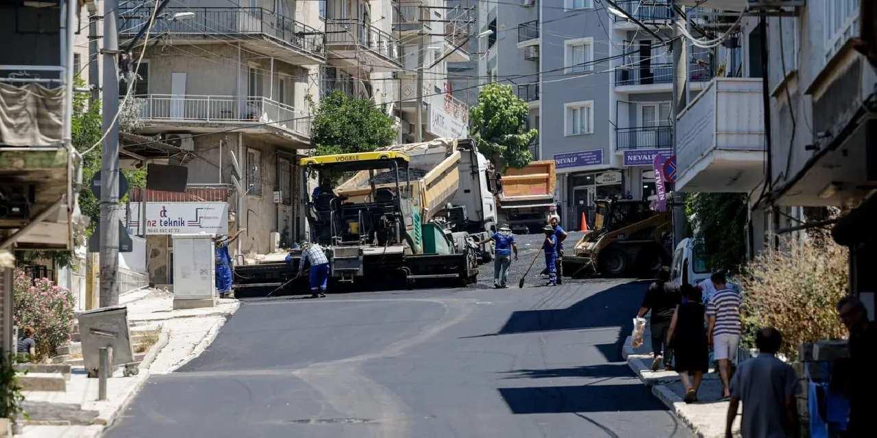 İzmir’in yollarında yoğun çalışma