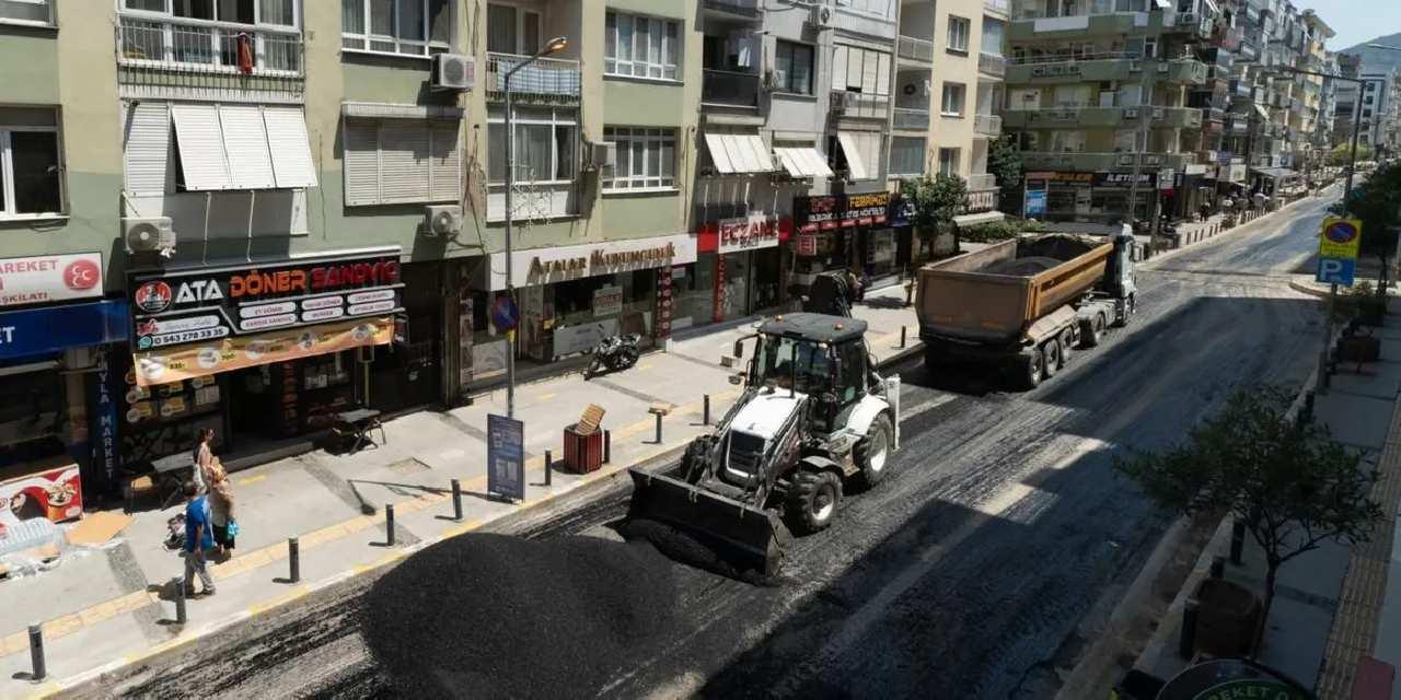 İzmir'de Balçova Ata Caddesi tamamen yenileniyor
