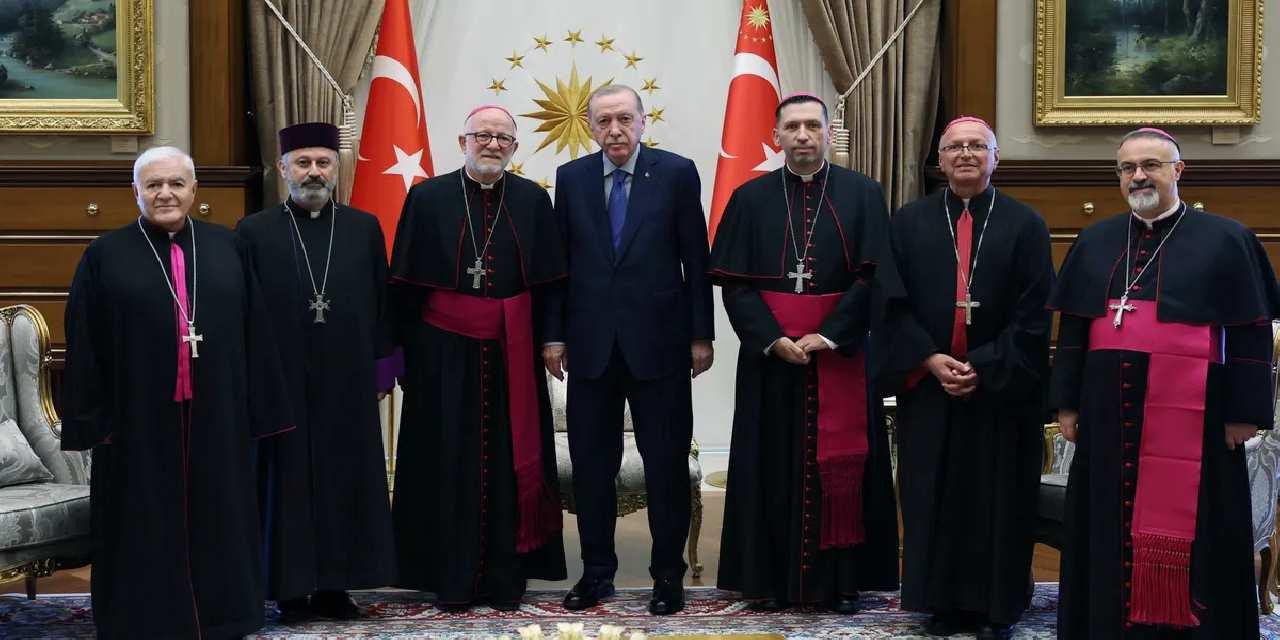 Cumhurbaşkanı Erdoğan, Külliye'de ağırladı
